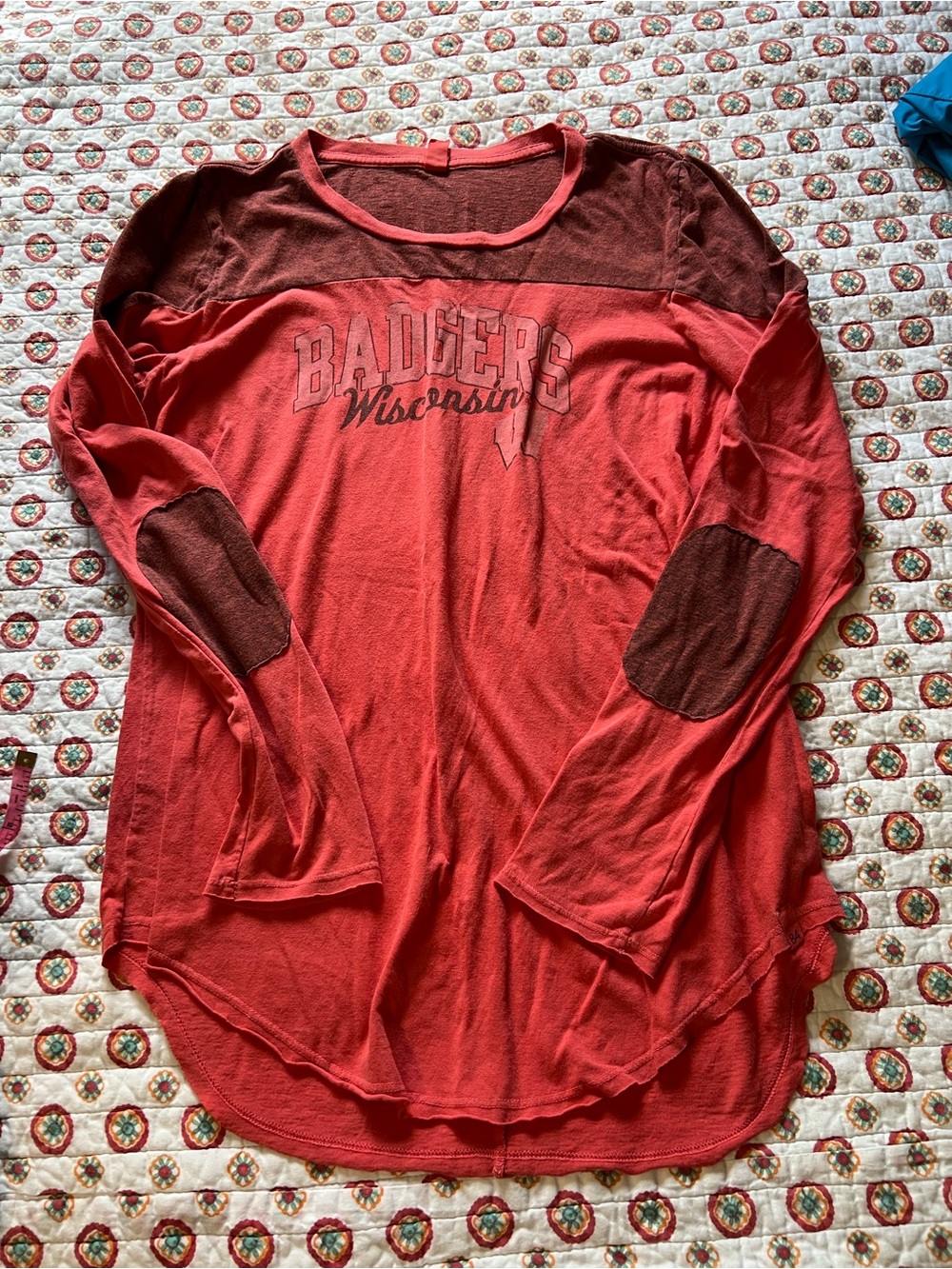 Wisconsin Badgers Long Sleeve Shirt Size XL